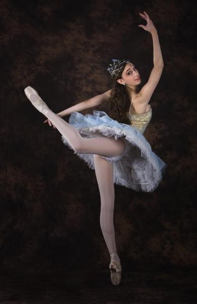 Voila cest sur cet photo que sachève la série danse.